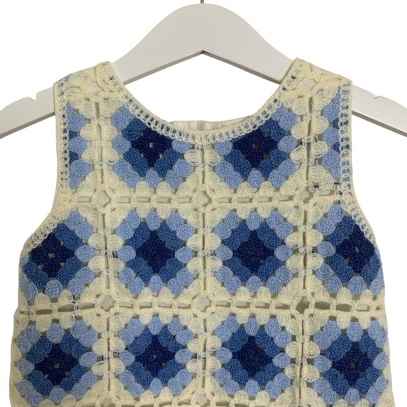 Between Crochet Granny Square Sleeveless Top Little Girl’s Size 5 Blue Cream - Picture 3 of 12